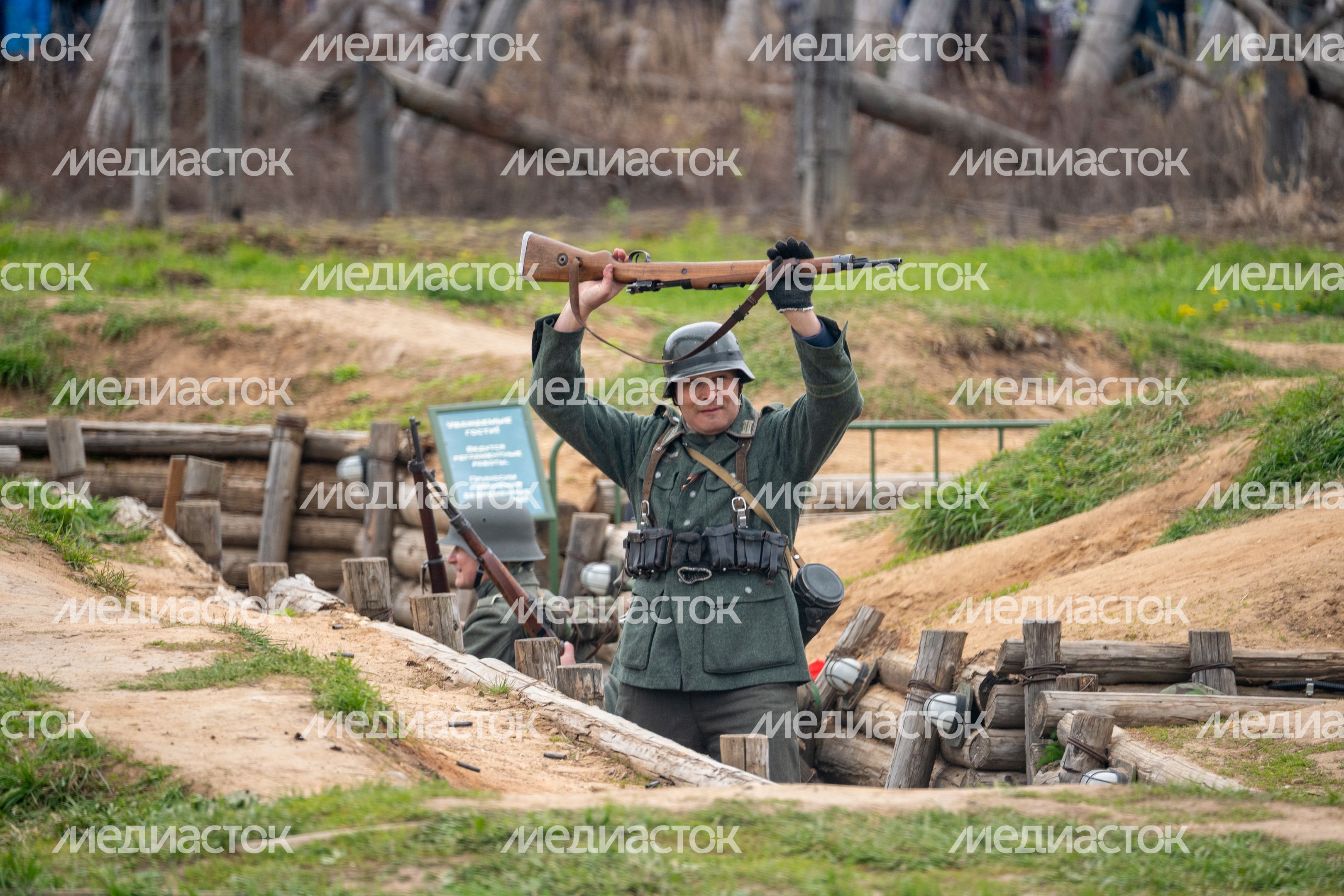Военно-историческая реконструкция «Штурм Кенигсберга» в День Победы в парке «Патриот» Одинцовского округа Военно-историческая реконструкция «Штурм Кенигсберга» в День Победы в парке «Патриот» Одинцовского округа