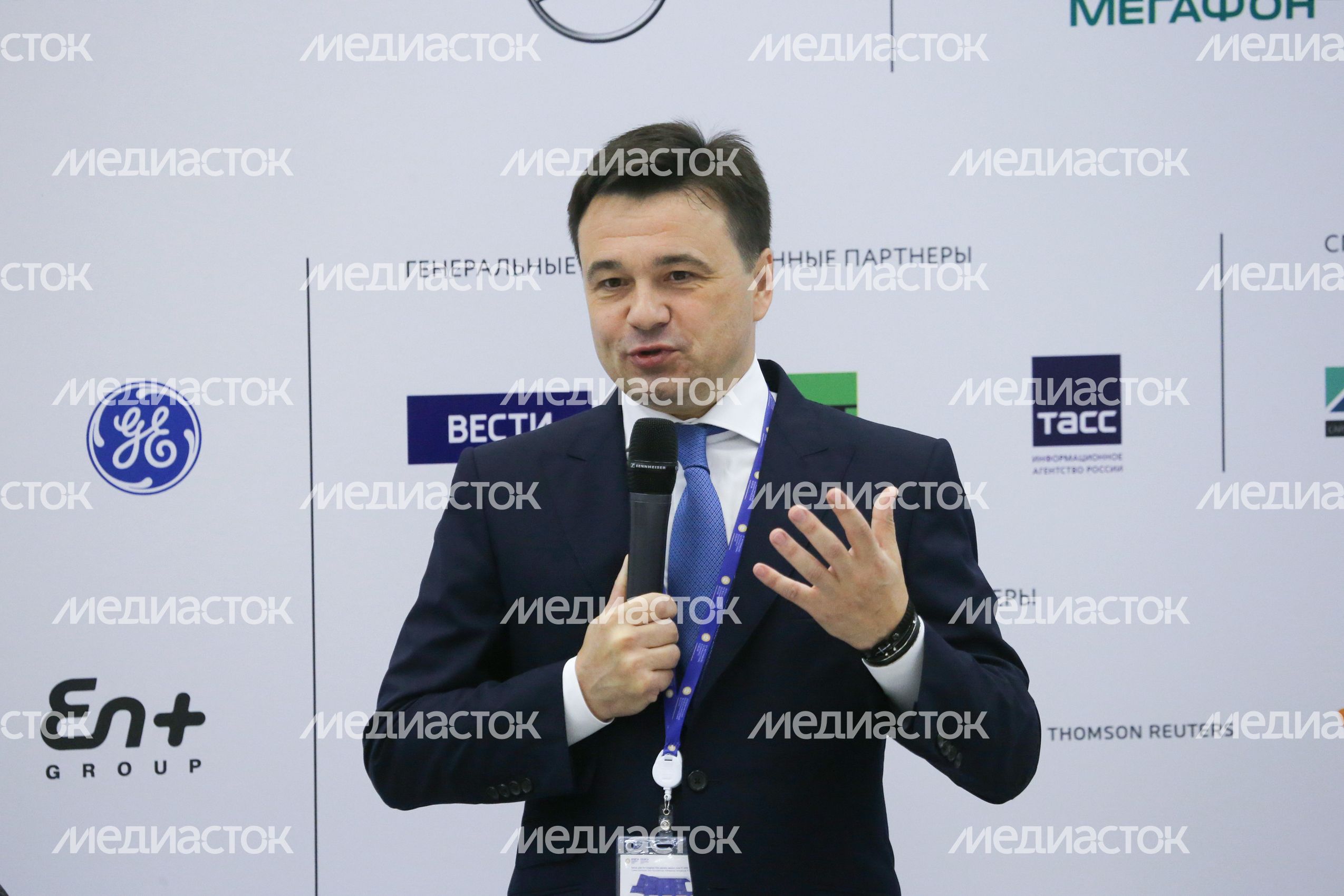 А. Воробьев провел деловой завтрак на Петербургском международном экономическом форуме