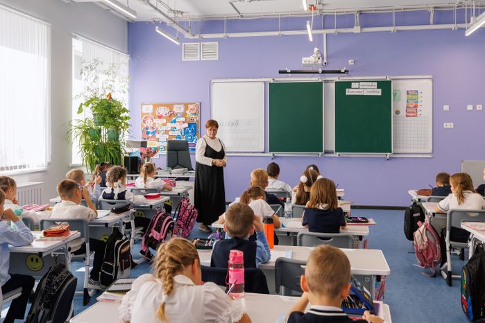 Урок для учеников начальных классов в новом корпусе Гимназии №6 в Солнечногорске