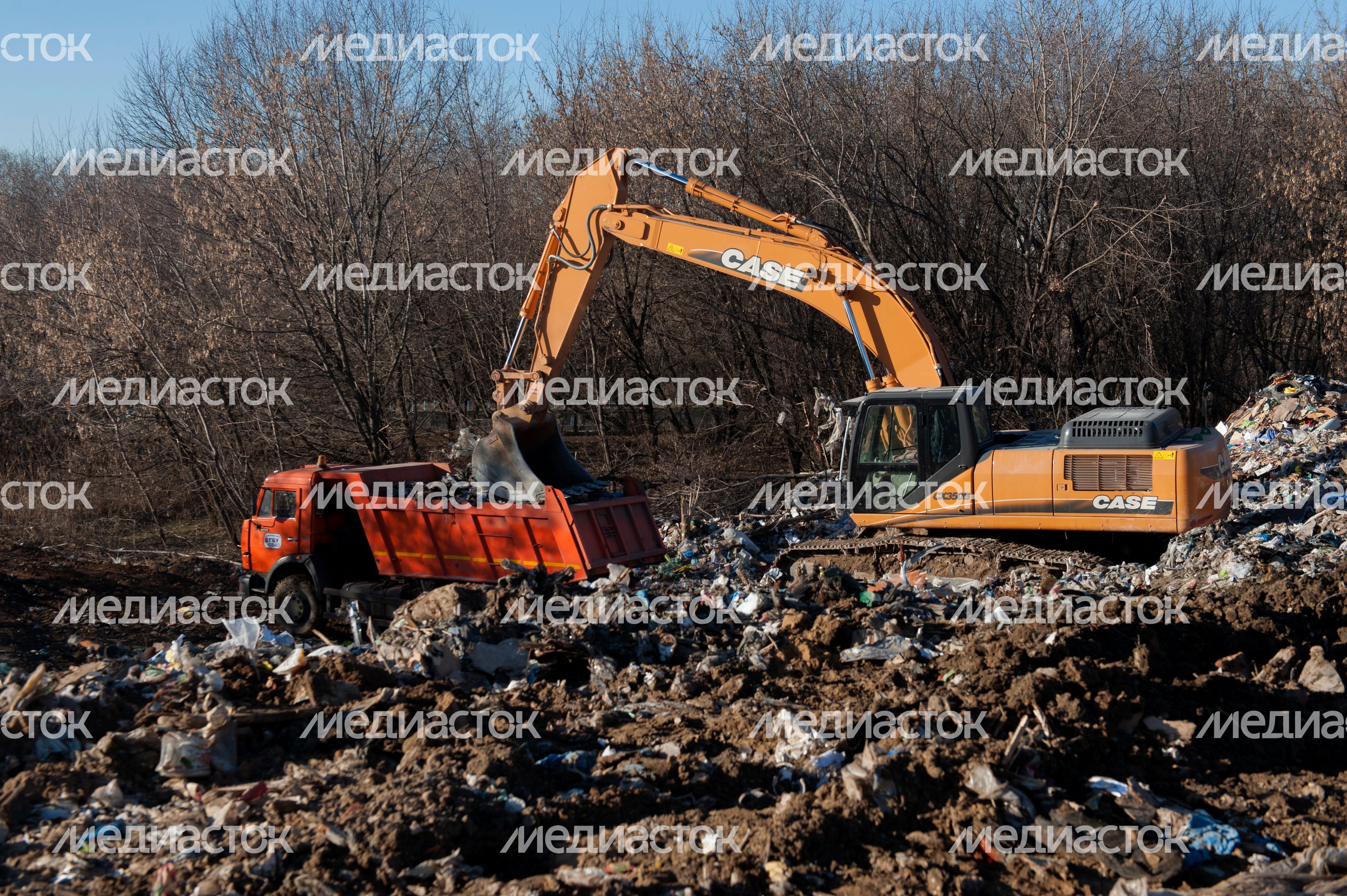 Незаконная свалка в Печатниках Незаконная свалка в Печатниках