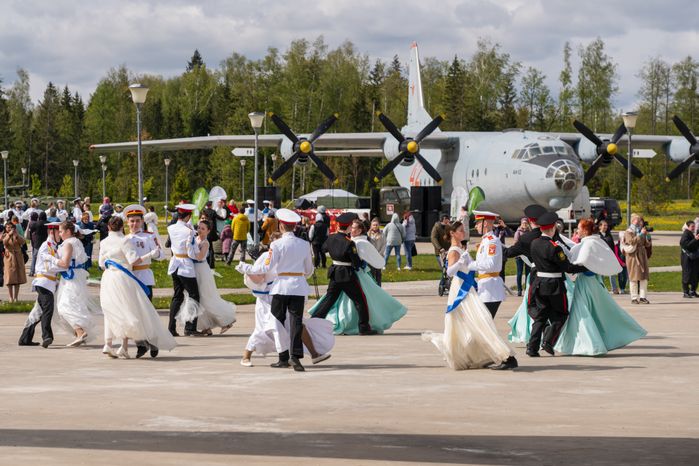 День Победы в Центральном парке "Патриот". Кадетский бал