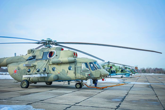 Губернатор поблагодарил военнослужащих вертолетной эскадрильи