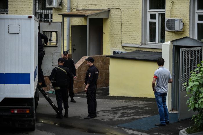 Кириллу Серебренникову избрали меру пресечения в Басманном суде