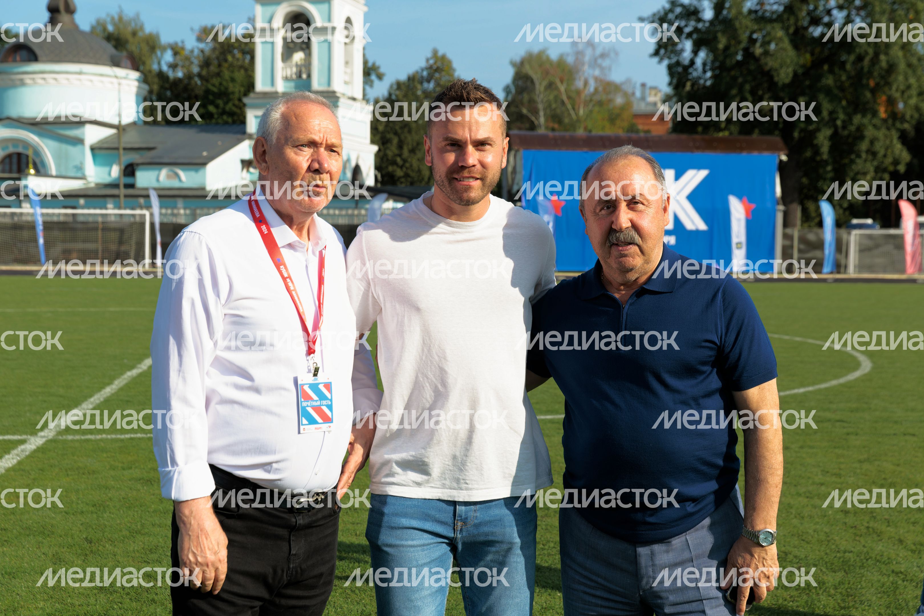 Олег Романцев, Валерий Газзаев и Игорь Акинфеев на гала-матче ЦСКА - «Спартак» Олег Романцев, Валерий Газзаев и Игорь Акинфеев на гала-матче ЦСКА - «Спартак»
