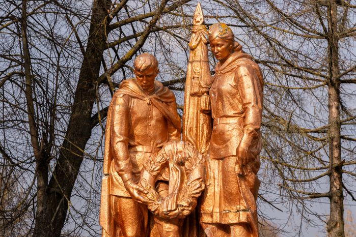 Братская могила советских воинов 1941-1942 гг. в деревне Шишково Волоколамского округа