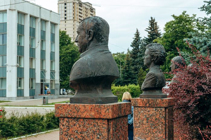 Памятник Одинцу боярину