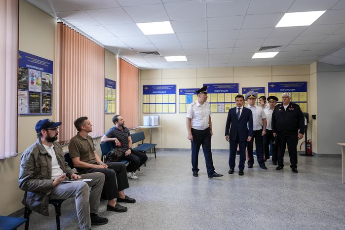 Андрей Воробьев поздравил сотрудников ГИБДД с профессиональным праздником
