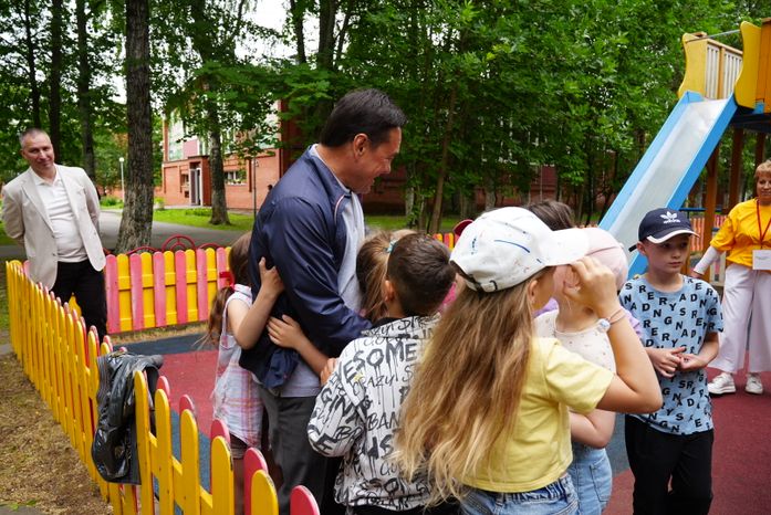 Посещение детей участников СВО в оздоровительном комплексе «Литвиново» Губернатором Подмосковья