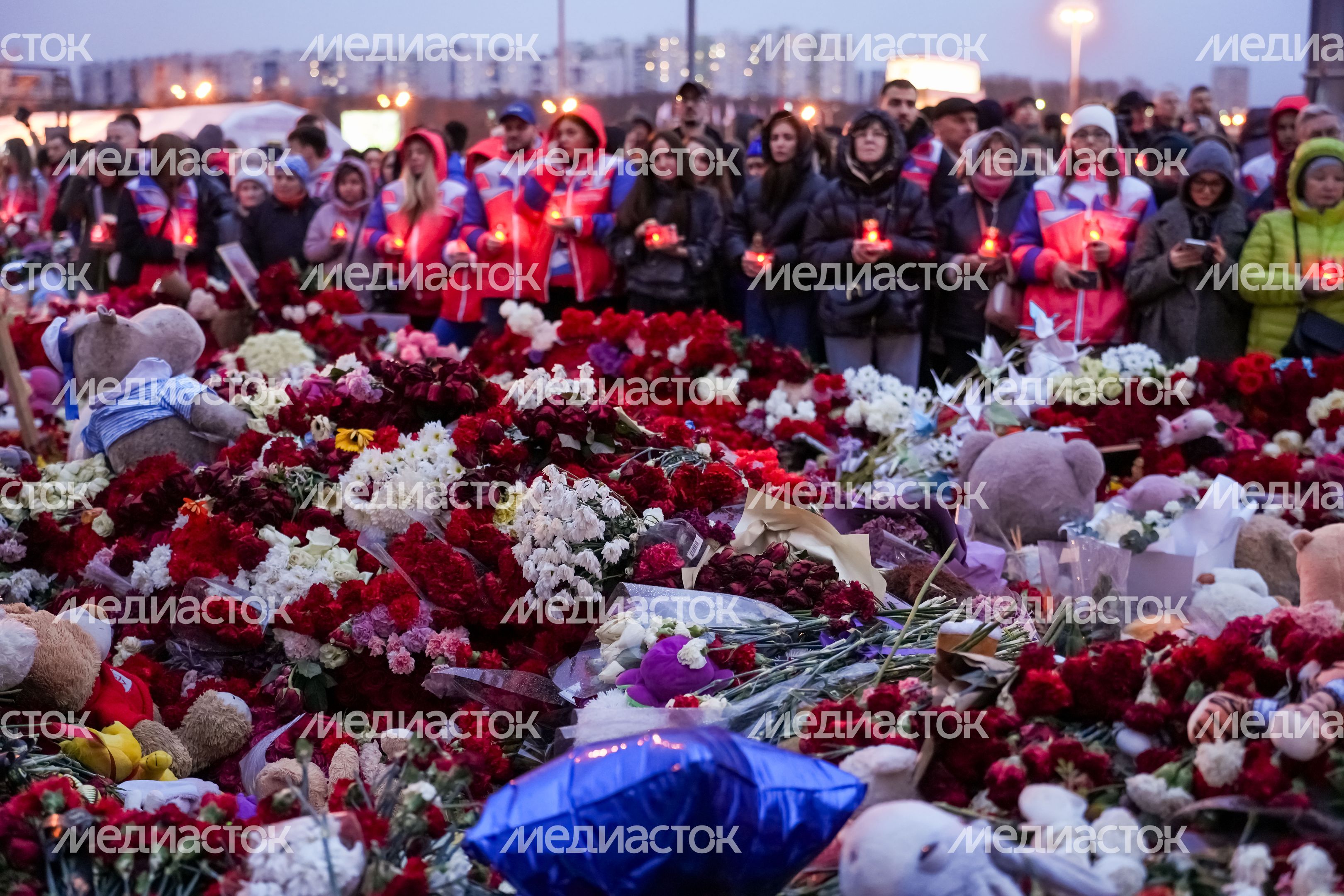 Акция памяти «Журавли» прошла на девятый день после теракта в "Крокус Сити Холле"