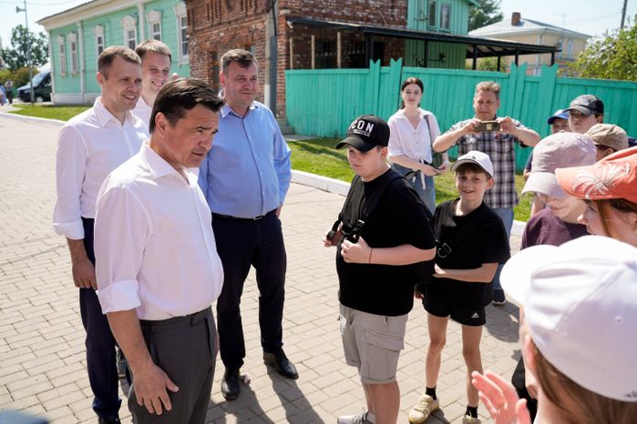 Андрей Воробьев проверил благоустройство знаковых мест Коломны