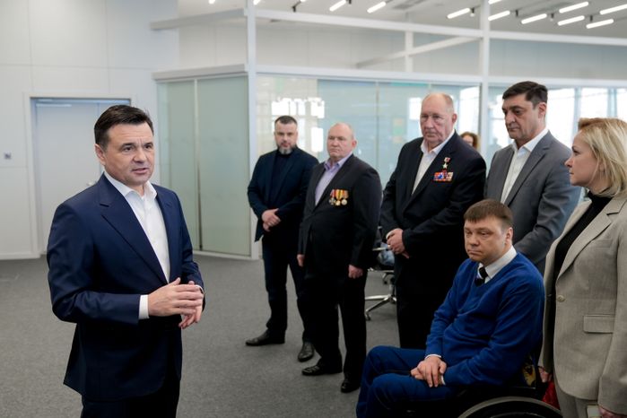 Андрей Воробьев встретился с членами Общественного совета образовательной программы "Герои Подмосковья"