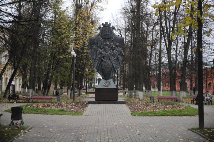 Памятник 700 лет Клину