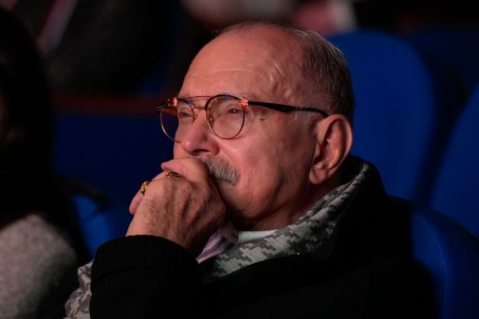 Никита Михалков выступил перед участниками молодежного форума "На государственной службе"