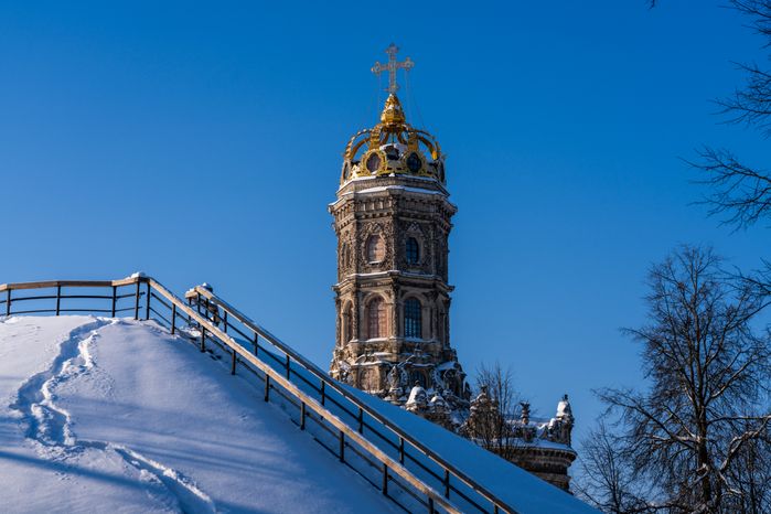 Церковь иконы Божьей Матери Знамение в поселке Дубровицы в Подольске