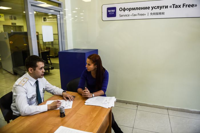 Система tax free для возврата НДС иностранцам начинает работу в России в тестовом режиме
