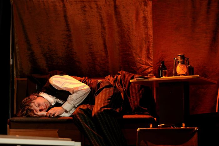 Премьера спектакля «Багаж» от ММДТ «Крылья» в Театральном центре «Жаворонки» Одинцовского округа