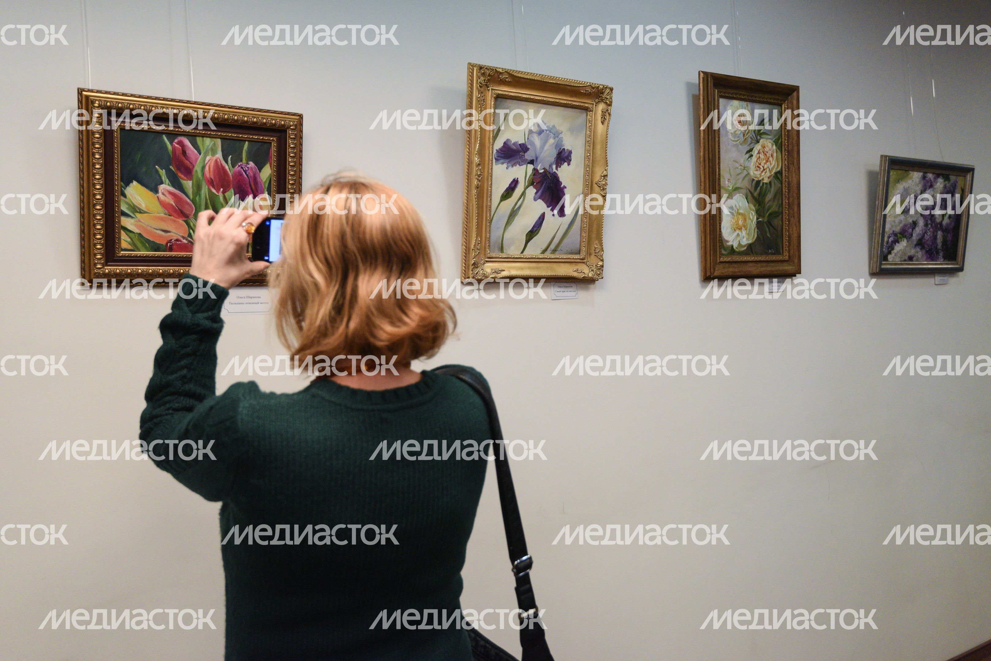Открытие выставки «Европейские улицы» художника Ольги Шараповой в Москве