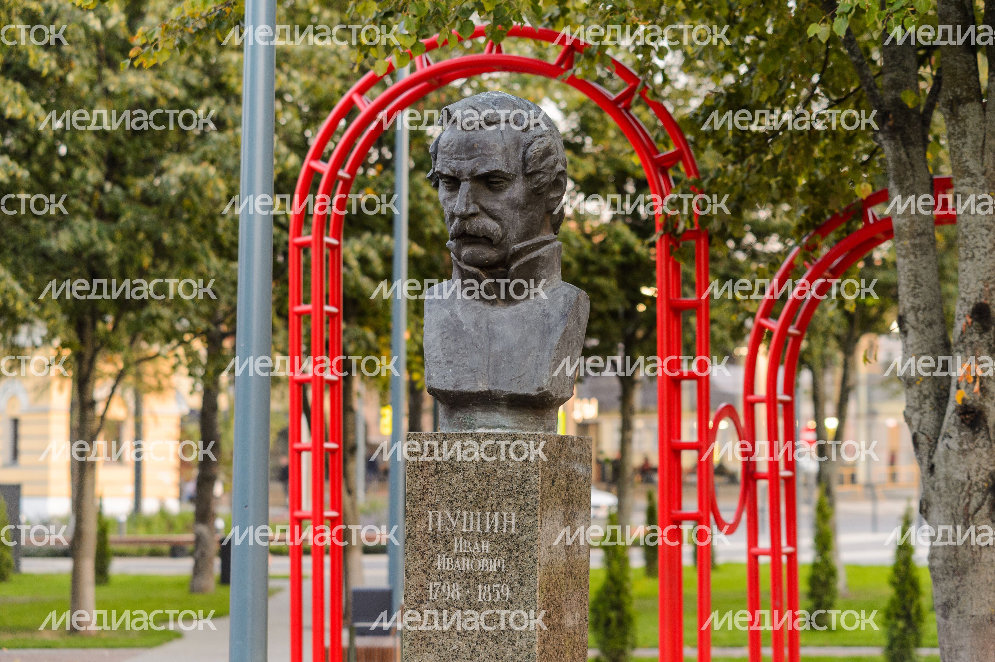 Бронницы. Бюсты декабристов Бронницы. Бюсты декабристов