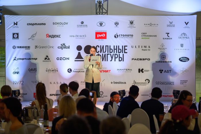 Сборная России обыграла сборную мира на турнире по гольфу «Сильные фигуры»