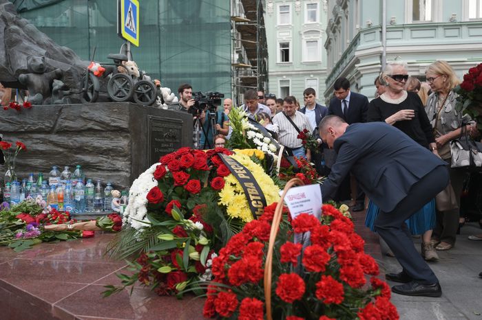 Митинг «Без слов» в память о жертвах трагедии в Беслане прошел в Москве