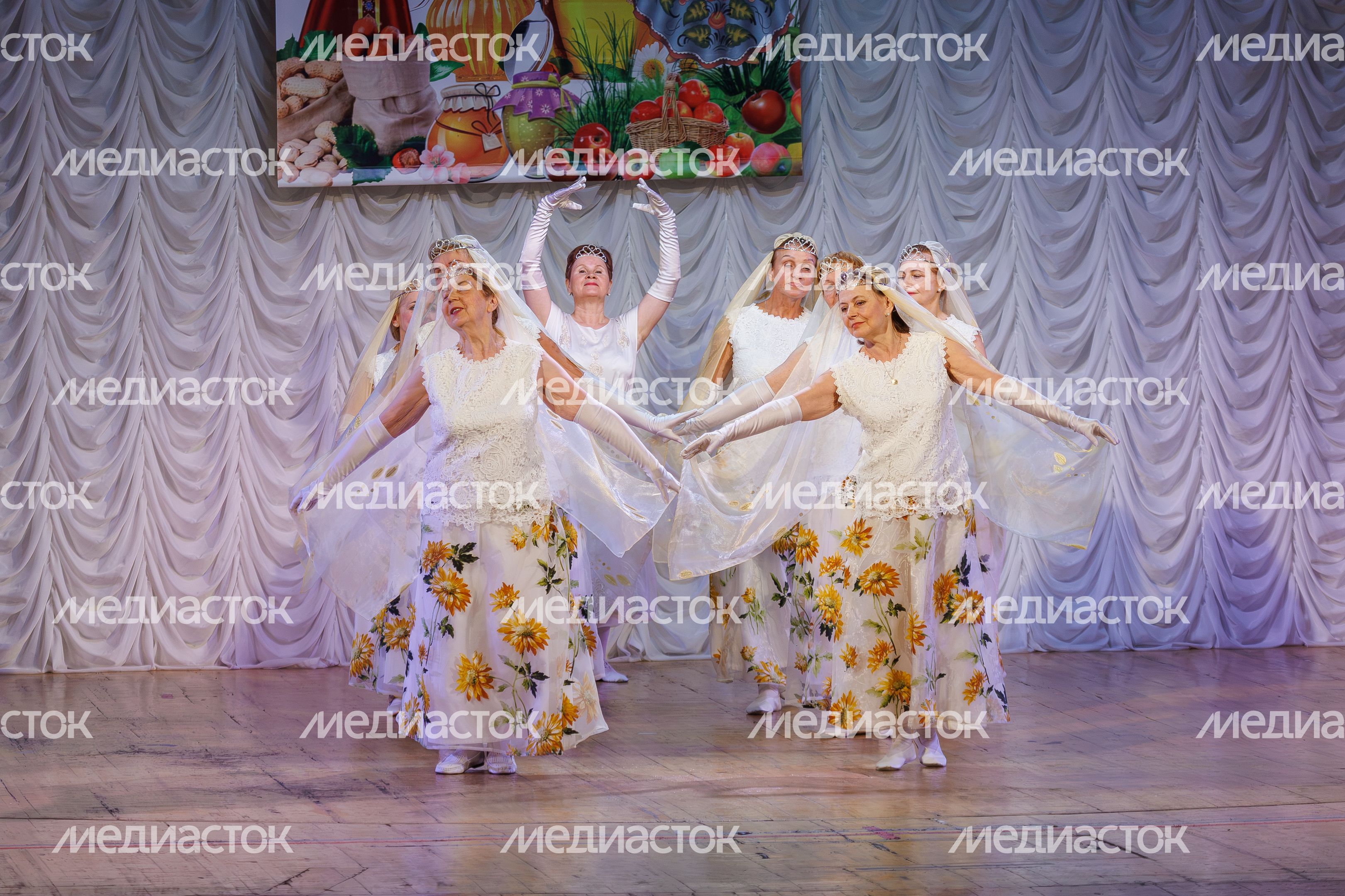 23 хореографических коллектива выступили на IV Областном танцевальном фестивале «Спас для всех нас» в Жуковском 23 хореографических коллектива выступили на IV Областном танцевальном фестивале «Спас для всех нас» в Жуковском