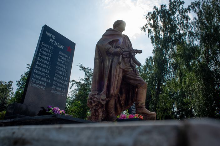 Летние виды церкви Сергия Радонежского в Комягино