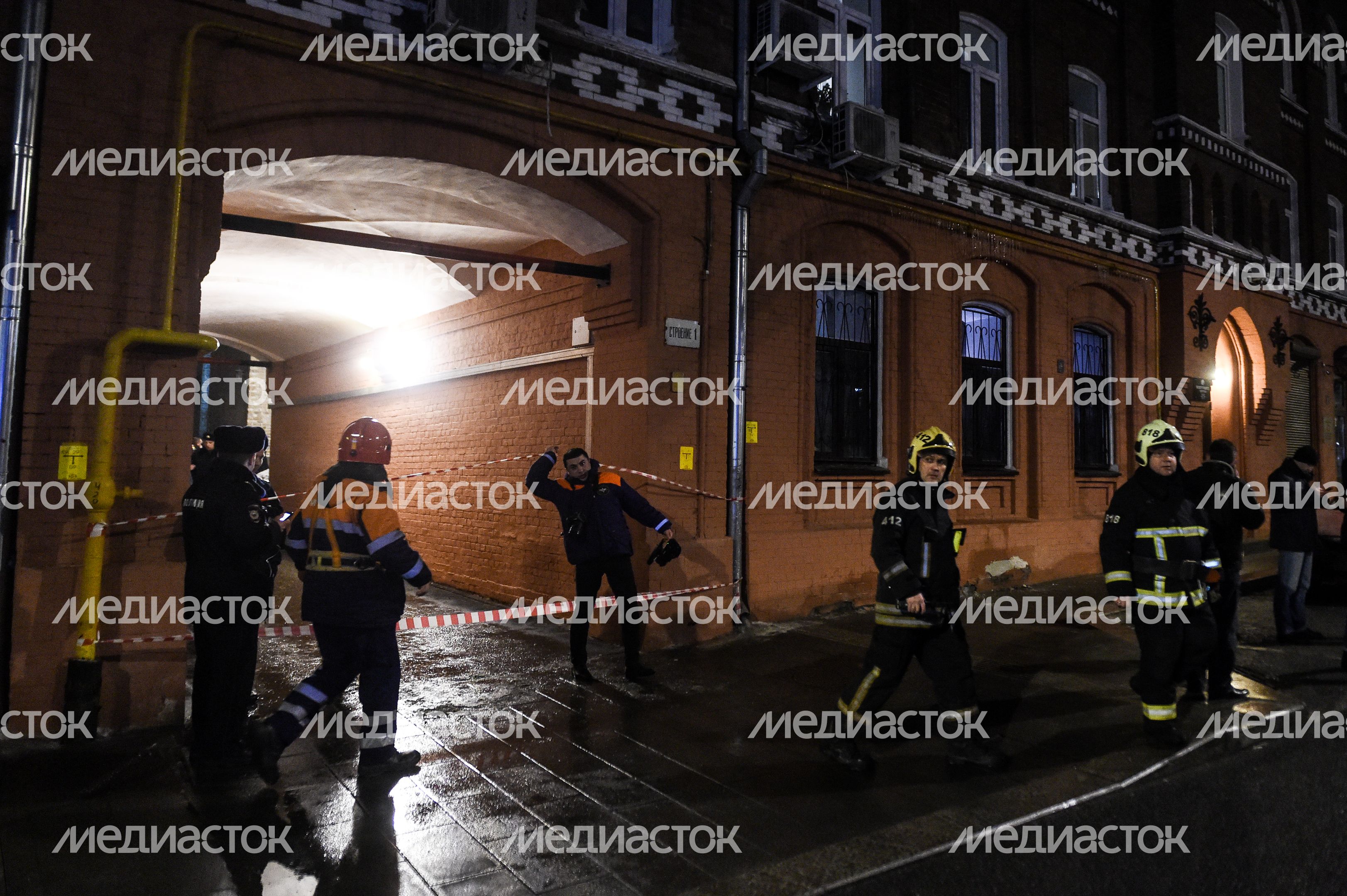 Обрушение кровли реконструируемого здания центре Москвы