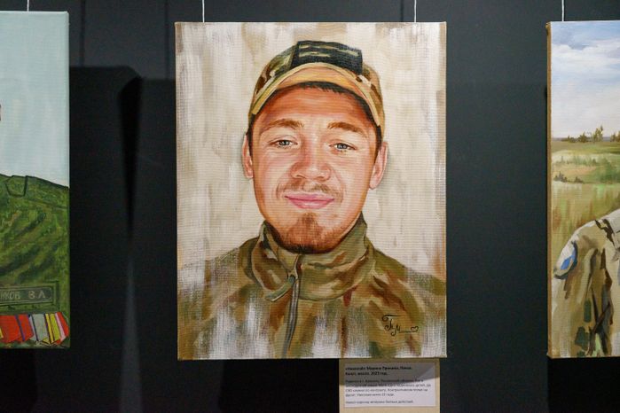 Домодедово. Молодежный центр "Победа". Выставка "Свои"