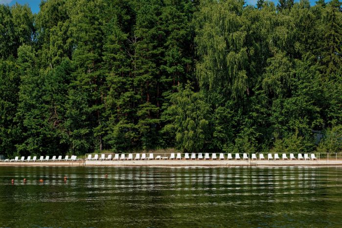Комфортный отдых на пляже в загородном отеле «Истра» на Истринском водохранилище
