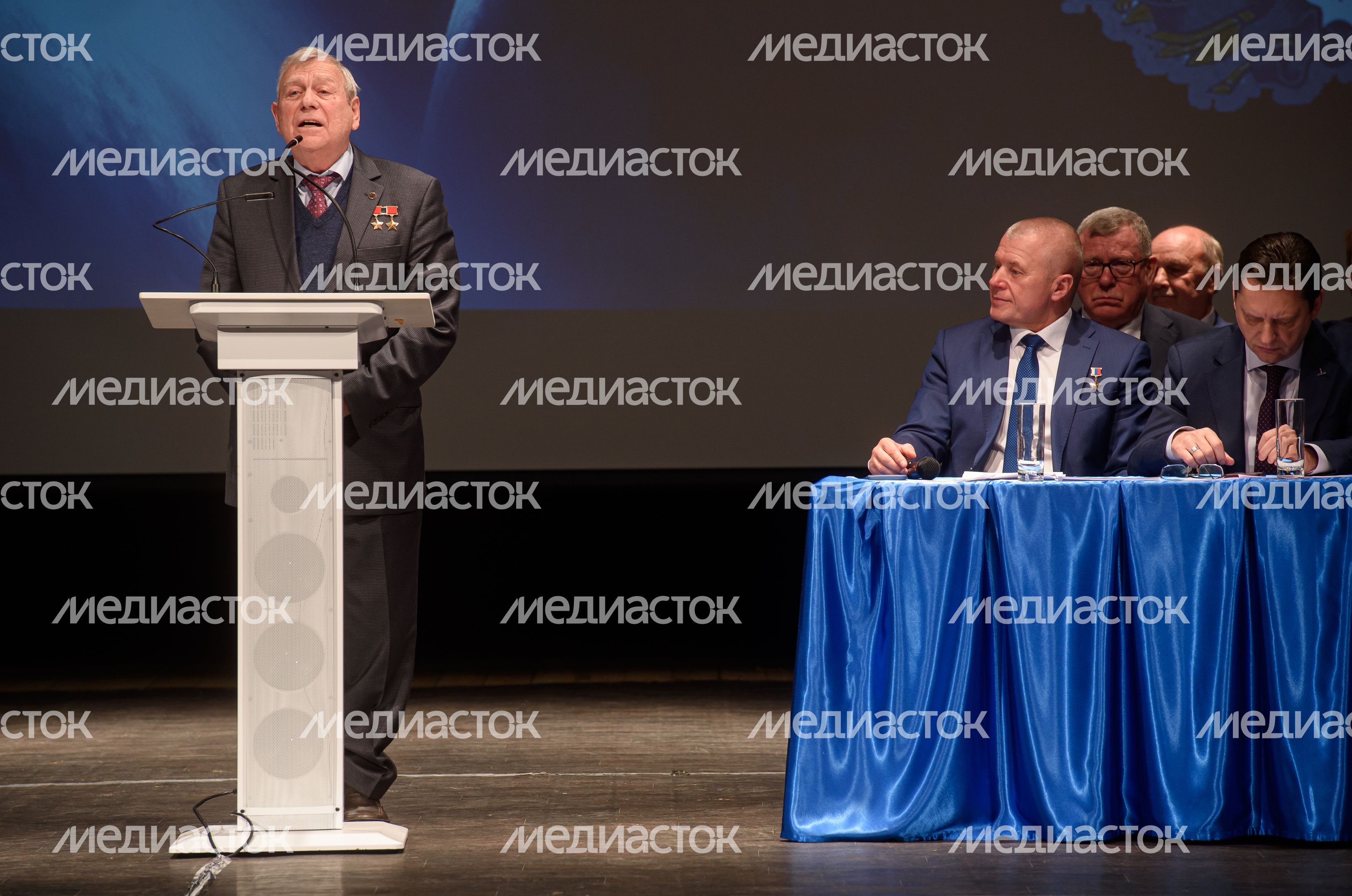 Торжественная встреча космонавтов и астронавтов 67-й длительной экспедиции на МКС