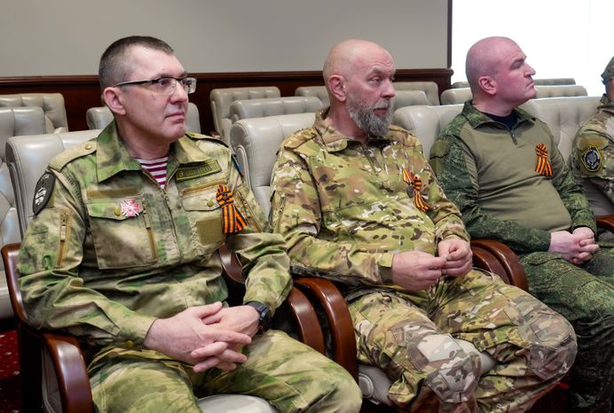 Вручение госнаград подмосковным добровольцам из отряда БАРС
