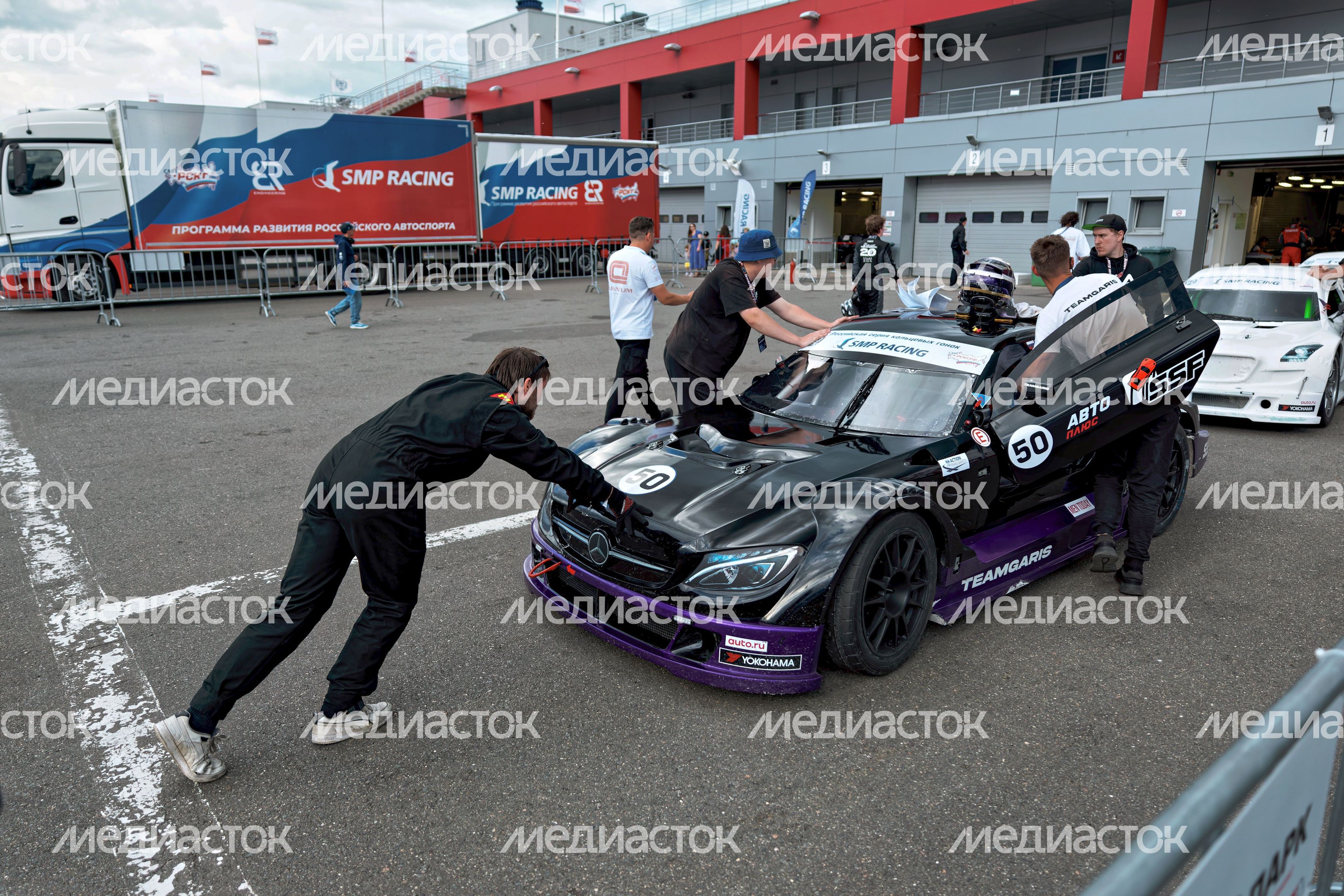 Российская серия кольцевых гонок сезона 2026 года на трассе Moscow Raceway в Волоколамском округе Российская серия кольцевых гонок сезона 2026 года на трассе Moscow Raceway в Волоколамском округе