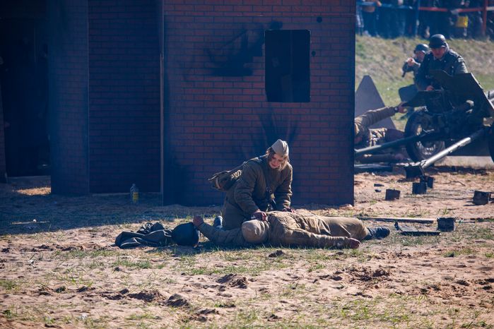 Военно-историческая реконструкция "Успех в единстве поколений" в Химках