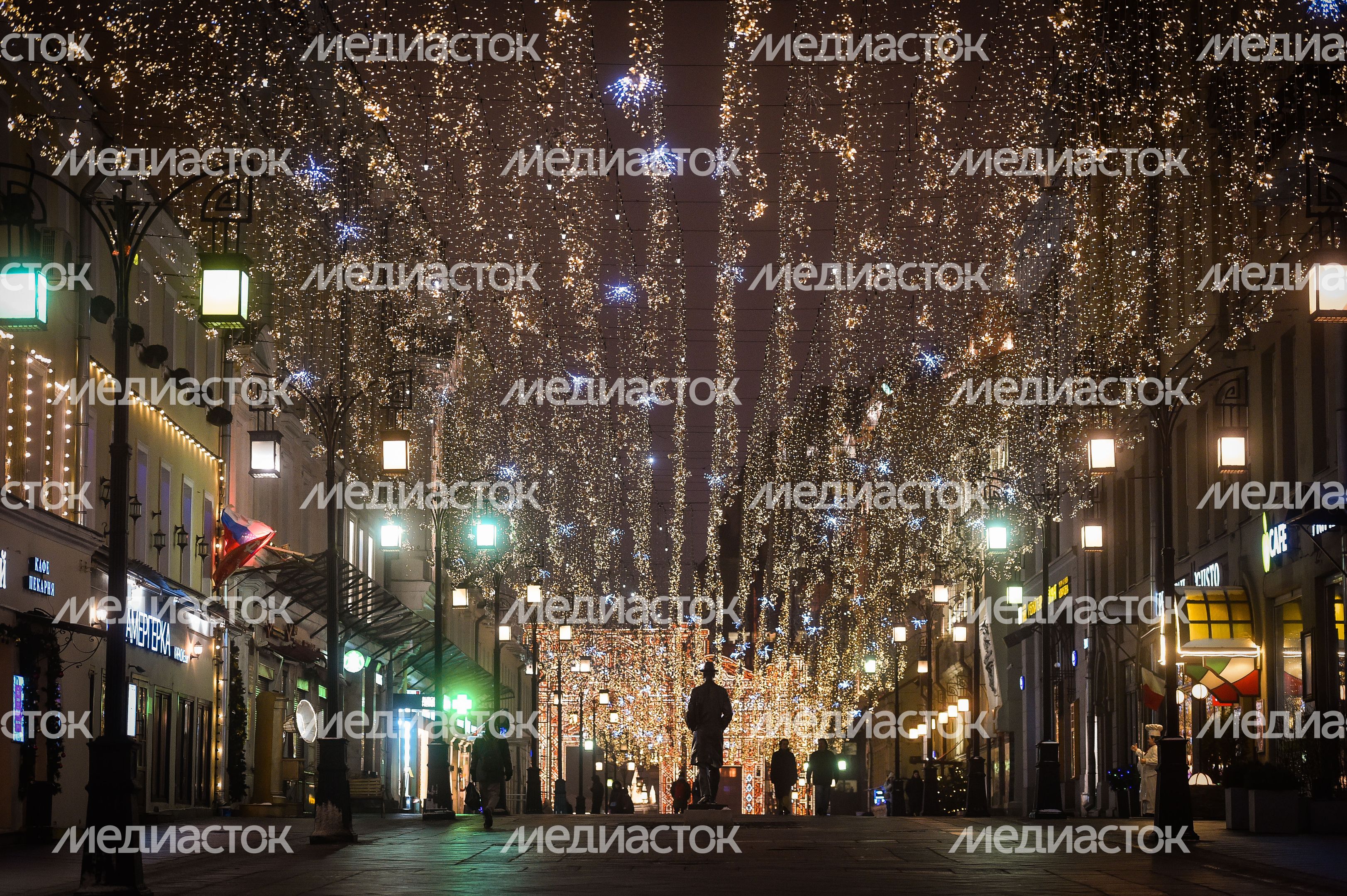 Новогодняя иллюминация в Москве