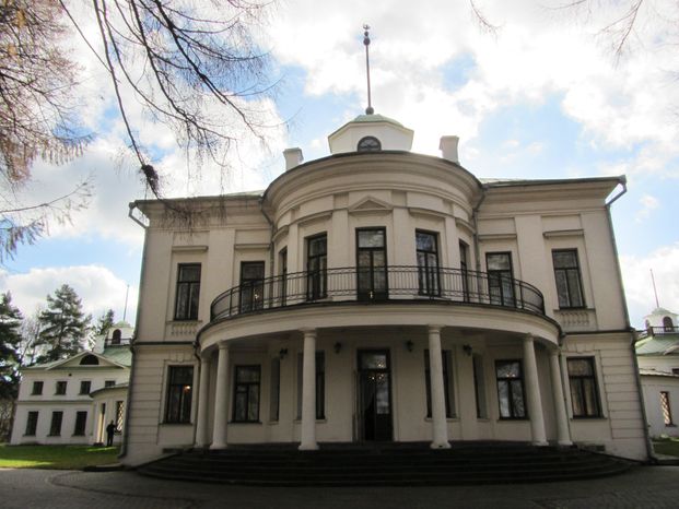 Усадьба Середниково