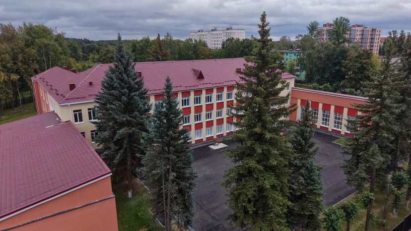 В г.о. Клин завершается капремонт школьного корпуса лицея №10 им. Д.И. Менделеева