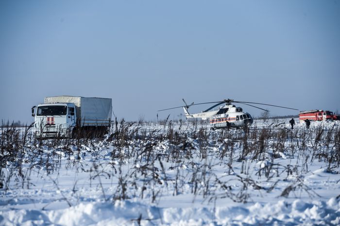 Работы на месте крушения самолета АН-148 в Подмосковье