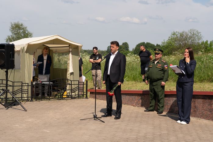 Перезахоронение солдат ВОВ в деревне Ельня