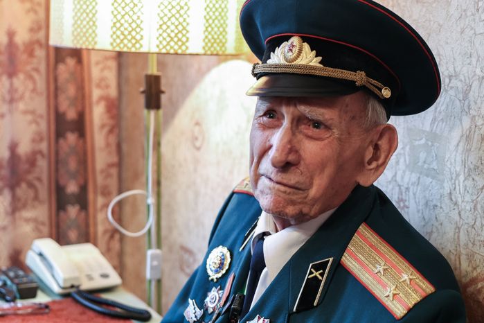 Ветерану войны Александру Золотову присвоили звание Почетного гражданина Московской области