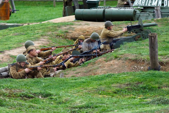 День Победы в Центральном парке «Патриот» Одинцовского округа: военно-историческая реконструкция «В логове зверя»
