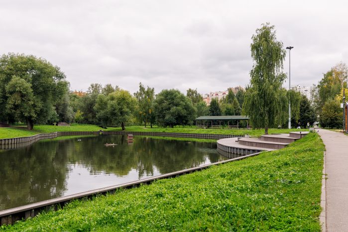 Центральный парк культуры и отдыха Долгопрудного летом (Городской парк)
