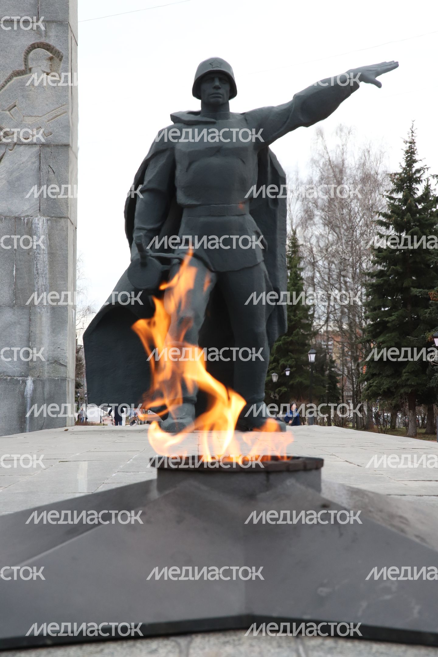 Памятник Воинам Землякам Памятник Воинам Землякам