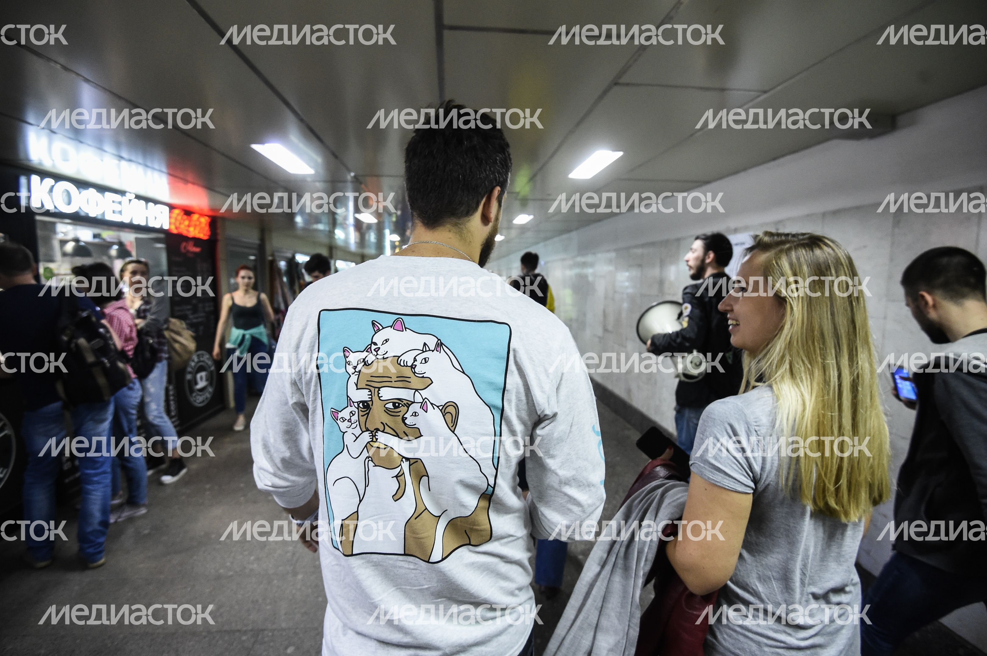 Несанкционированный митинг на Пушкинской площади Несанкционированный митинг на Пушкинской площади