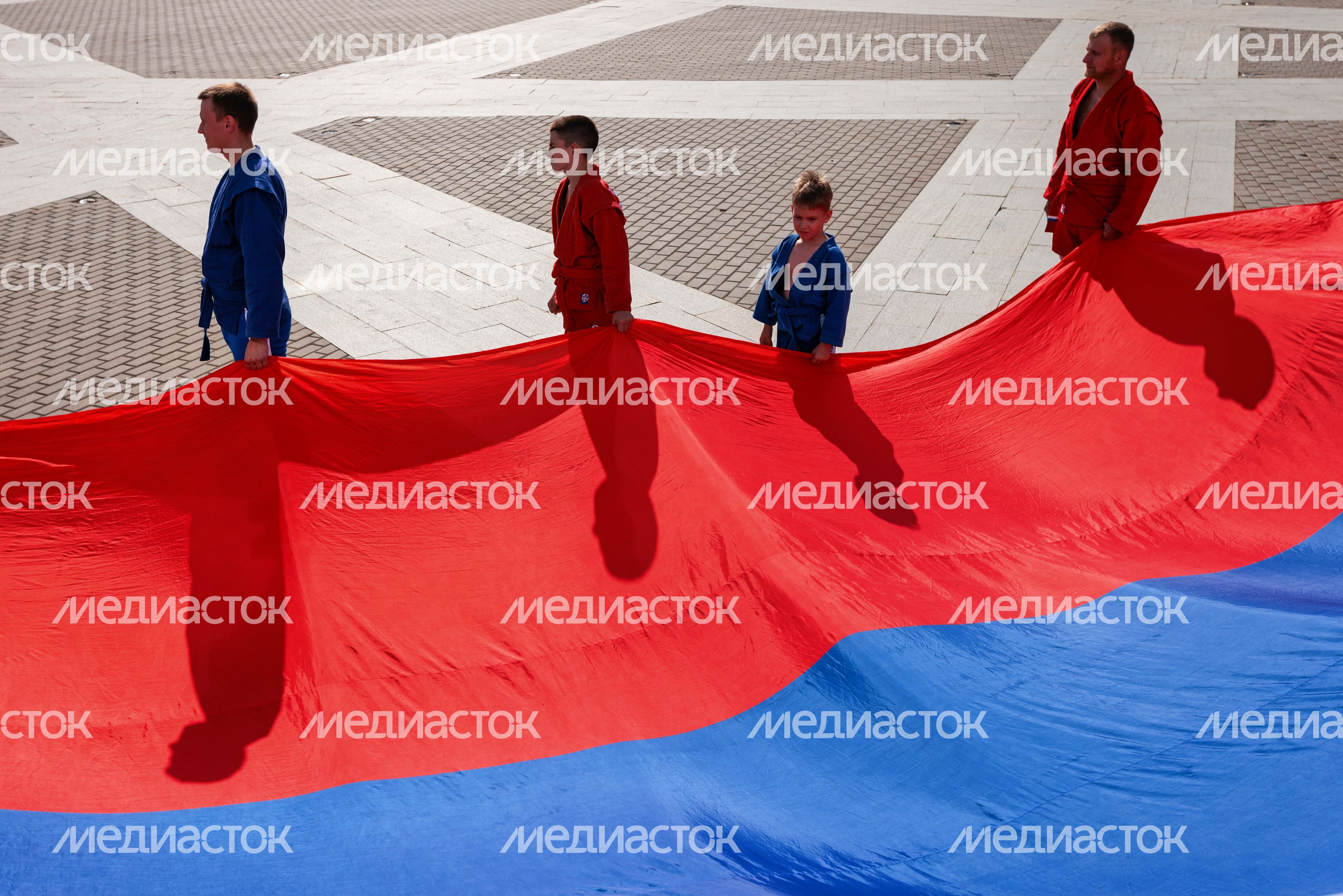 День флага России в Красногорске День флага России в Красногорске