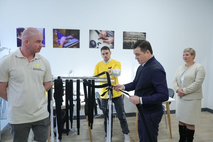 Андрей Воробьев навестил раненых бойцов в центре им. Мещерякова