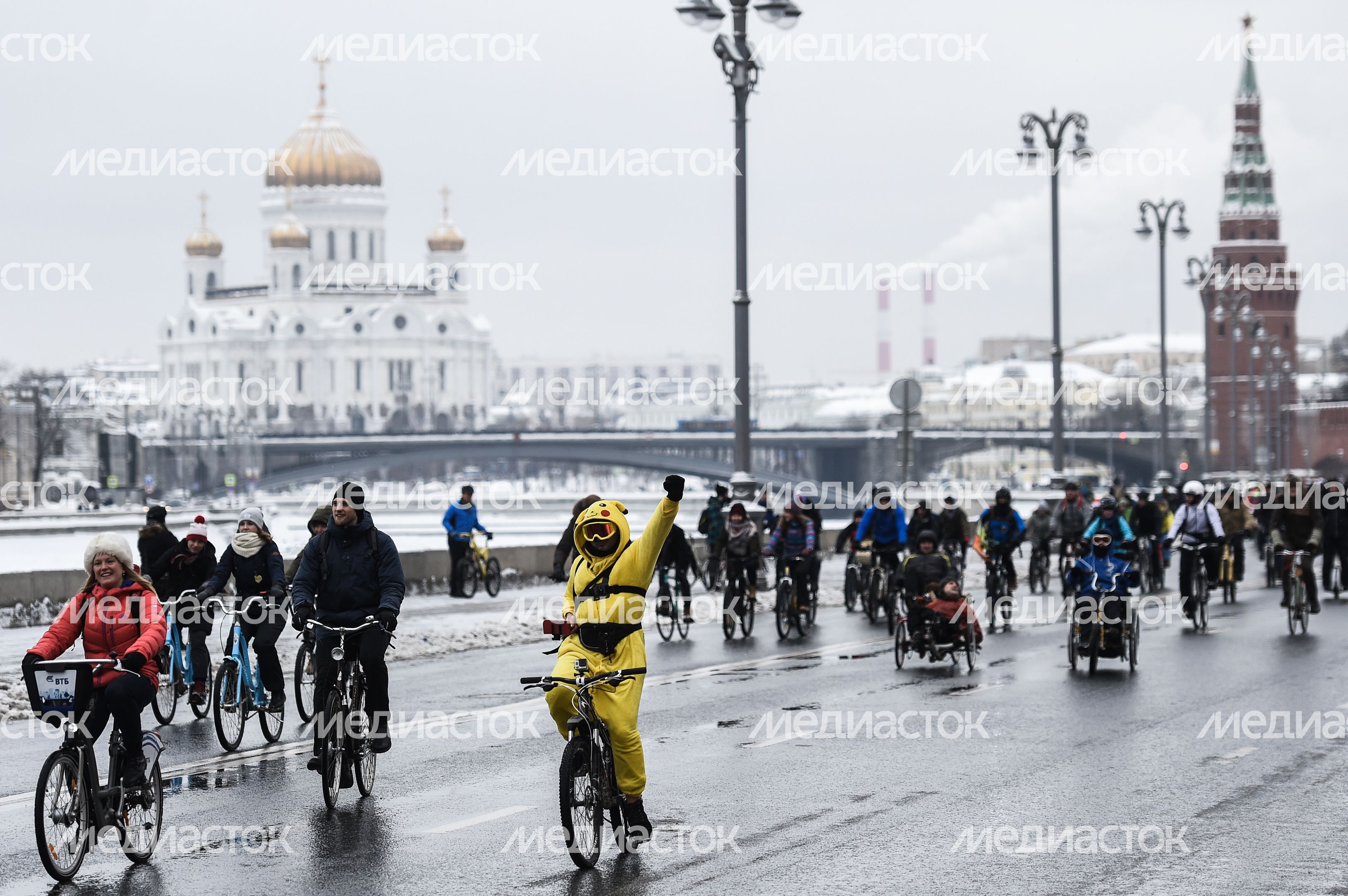 В Москве состоялся 4-й Зимний Велопарад