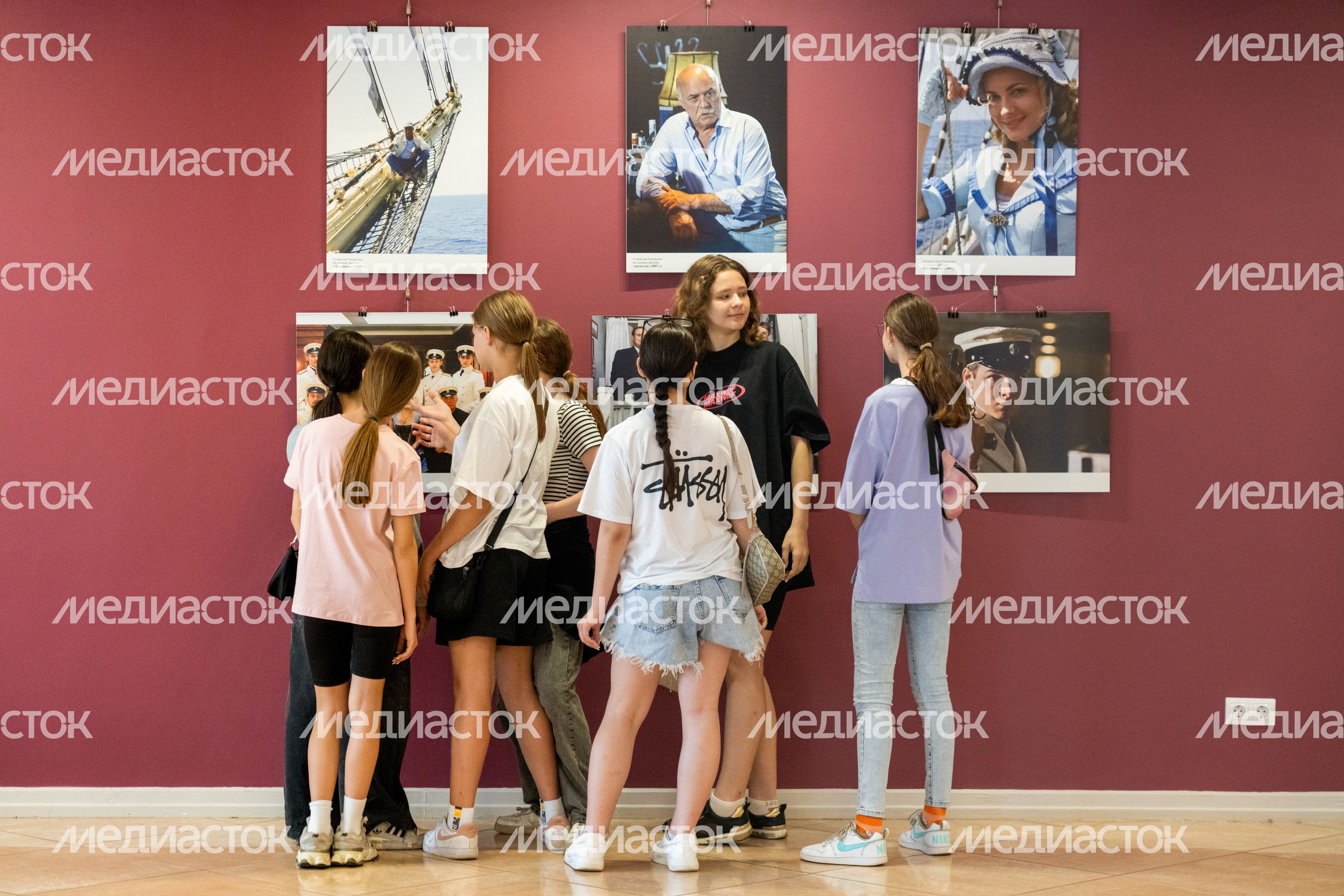 Фотовыставка на кинофестивале «Движение по вертикали» памяти Станислава Говорухина в Дмитрове Фотовыставка на кинофестивале «Движение по вертикали» памяти Станислава Говорухина в Дмитрове