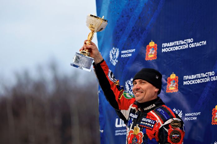 Второй день суперфинала личного чемпионата России по ледовому спидвею в Красногорске