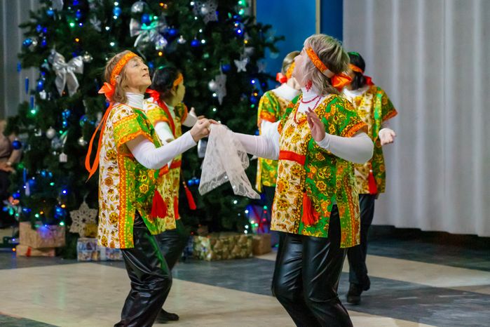 Зимний бал в культурном центре "Октябрь"