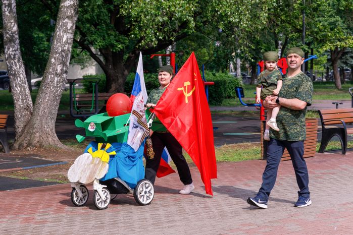 Парад колясок в сквере "Юбилейный" в Химках